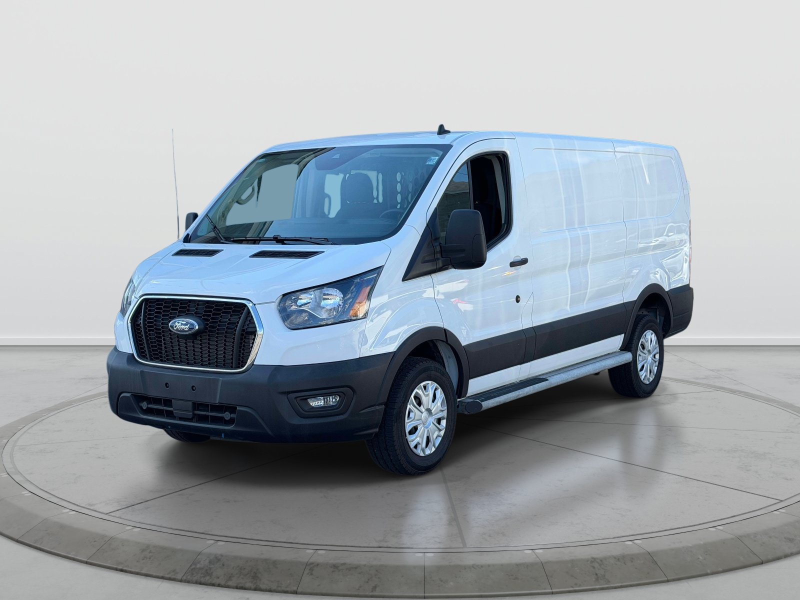 Used 2025 Ford Transit 250 Low Roof w/ Exterior Upgrade Package RWD image 3