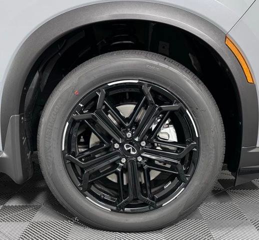 Certified 2026 INFINITI QX60 Sport w/ Dark Cargo Package image 9