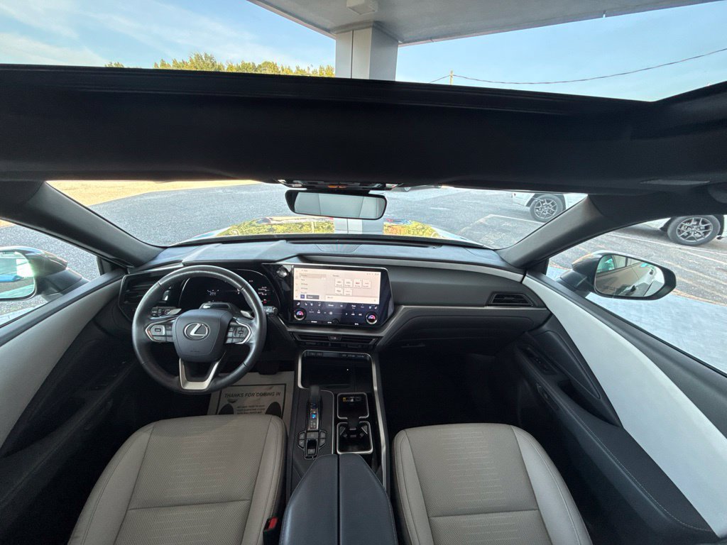 Used 2025 Lexus TX 350 AWD w/ Technology Package image 21