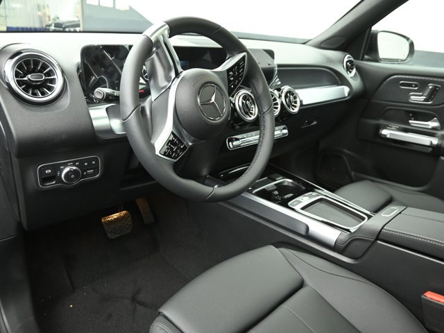 New 2026 Mercedes-Benz GLB 250 4MATIC image 10