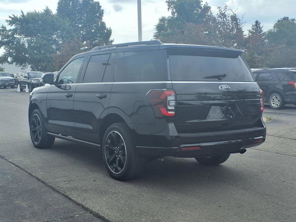 Certified 2022 Ford Expedition Limited image 4