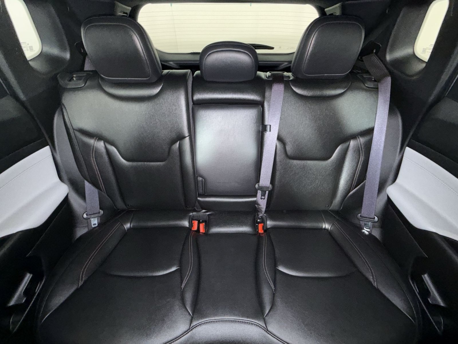 Used 2024 Jeep Compass Limited w/ Sun and Sound Group AWD/4WD image 24