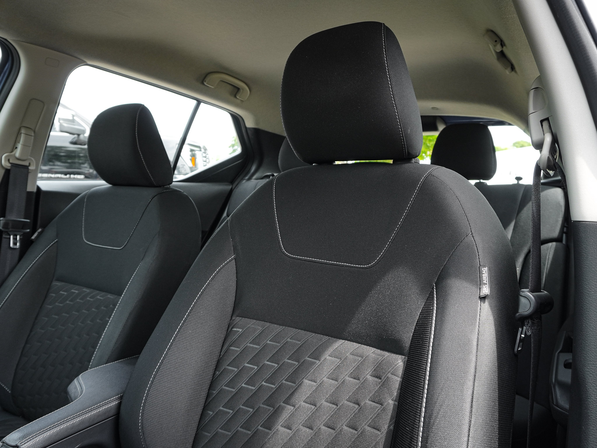 Used 2022 Nissan Kicks S FWD image 16