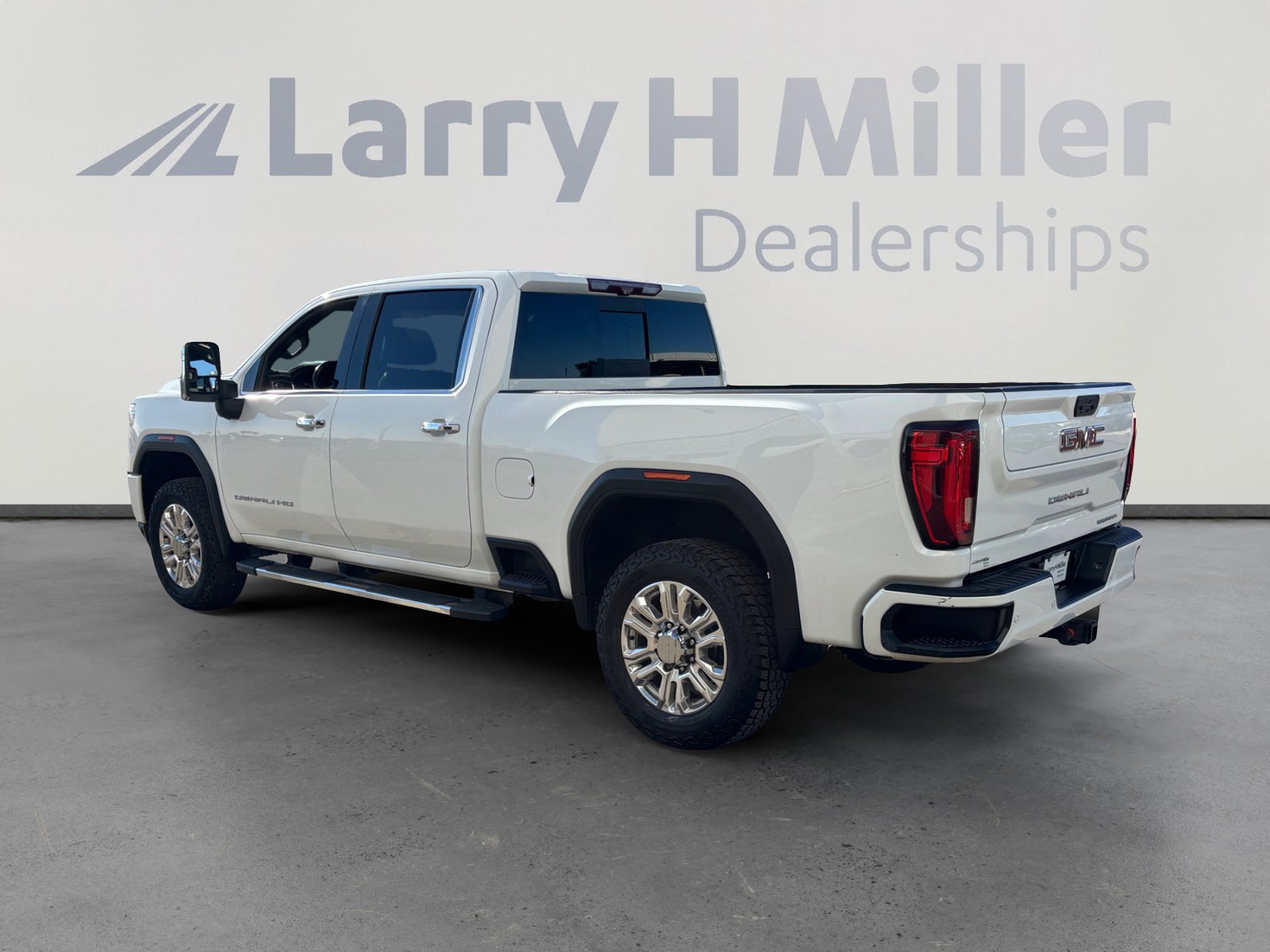 Used 2020 GMC Sierra 2500 Denali w/ Technology Package image 3