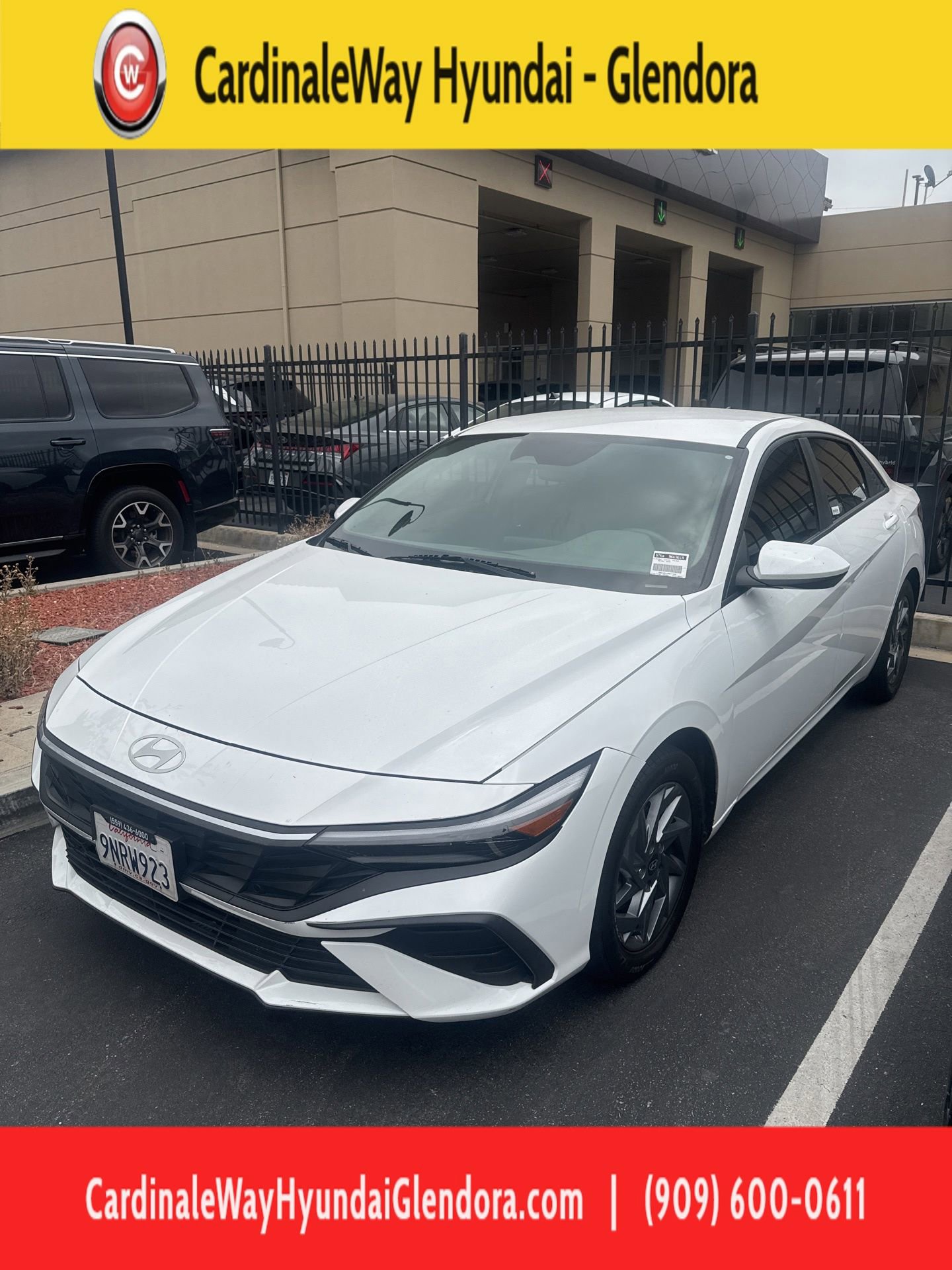Used 2024 Hyundai Elantra Blue FWD image 1