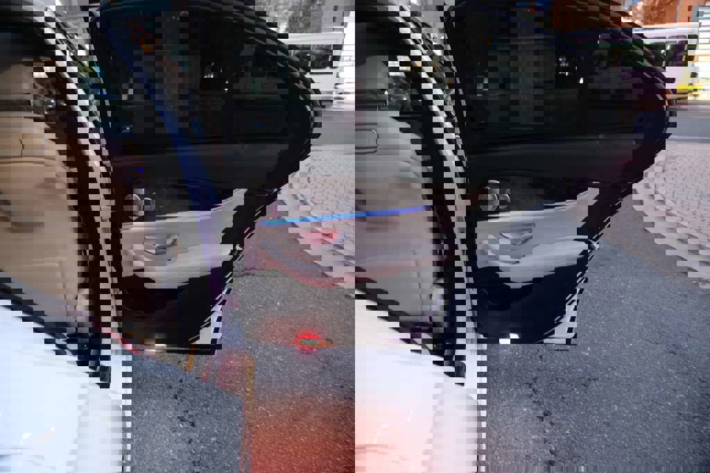 Used 2019 Mercedes-Benz E 300 4MATIC w/ Premium 1 Package image 26