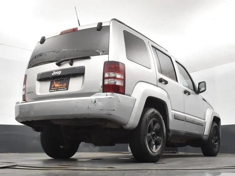 Used 2011 Jeep Liberty Sport w/ Popular Equipment Group AWD/4WD image 13