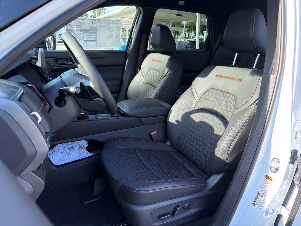 New 2026 Nissan Pathfinder Rock Creek AWD/4WD image 30