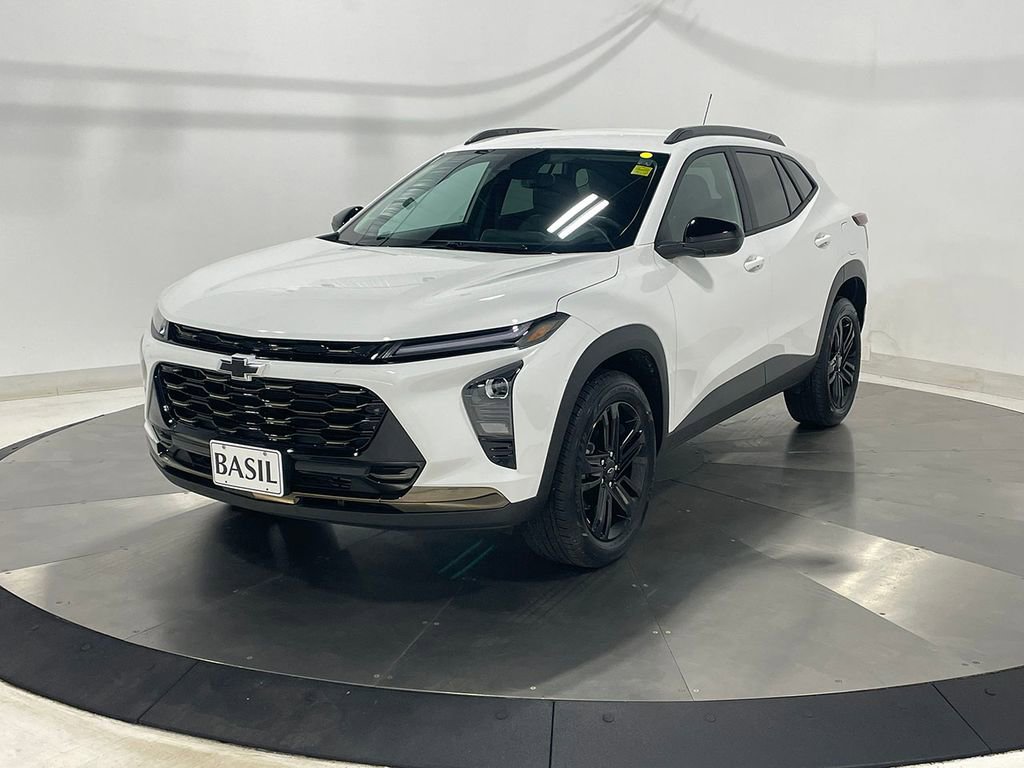 Used 2025 Chevrolet Trax ACTIV image 8