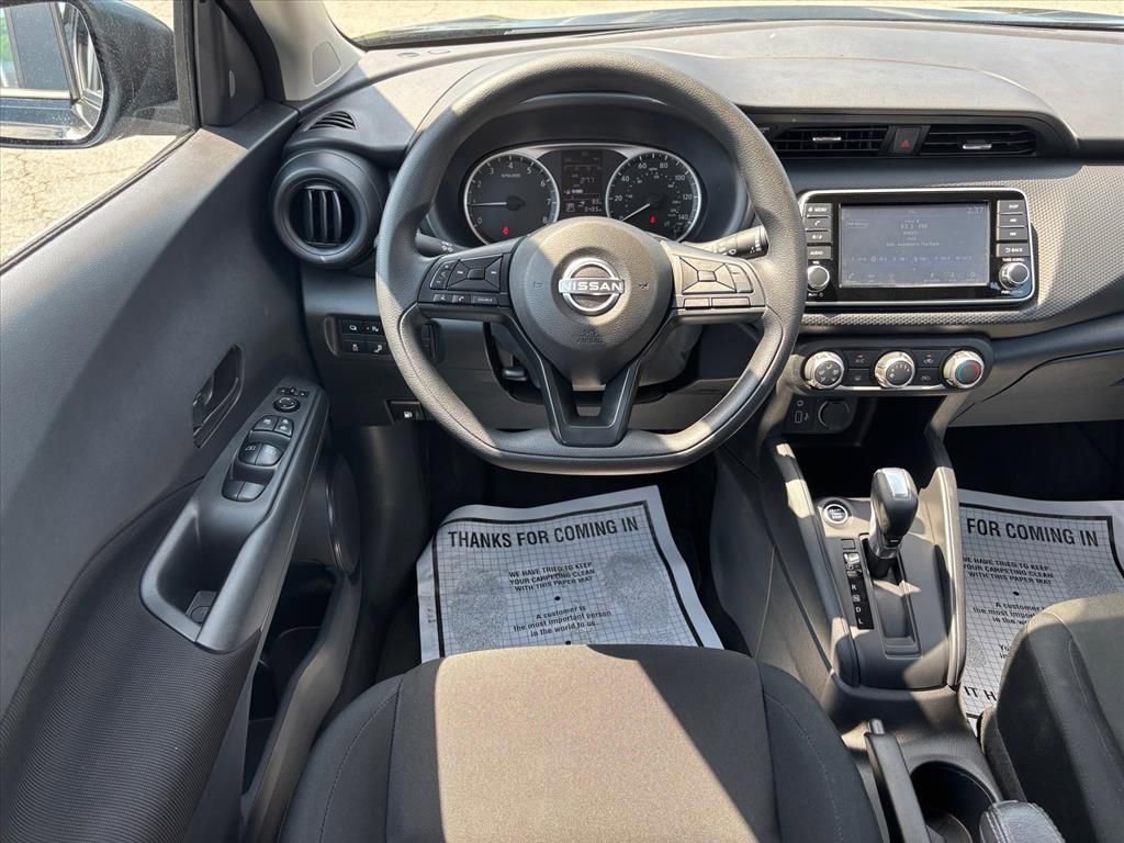 Used 2025 Nissan Kicks Play S FWD image 3