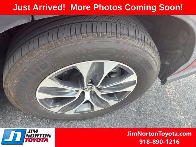 Used 2020 Toyota Highlander XLE FWD image 8