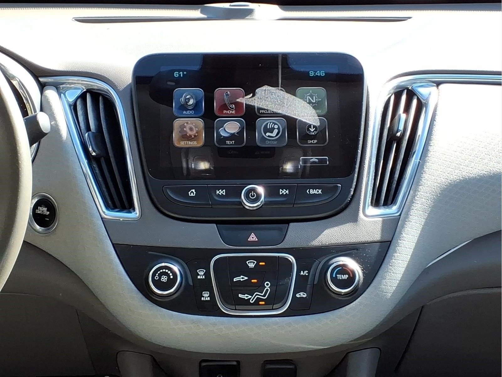 Used 2017 Chevrolet Malibu LT FWD image 13