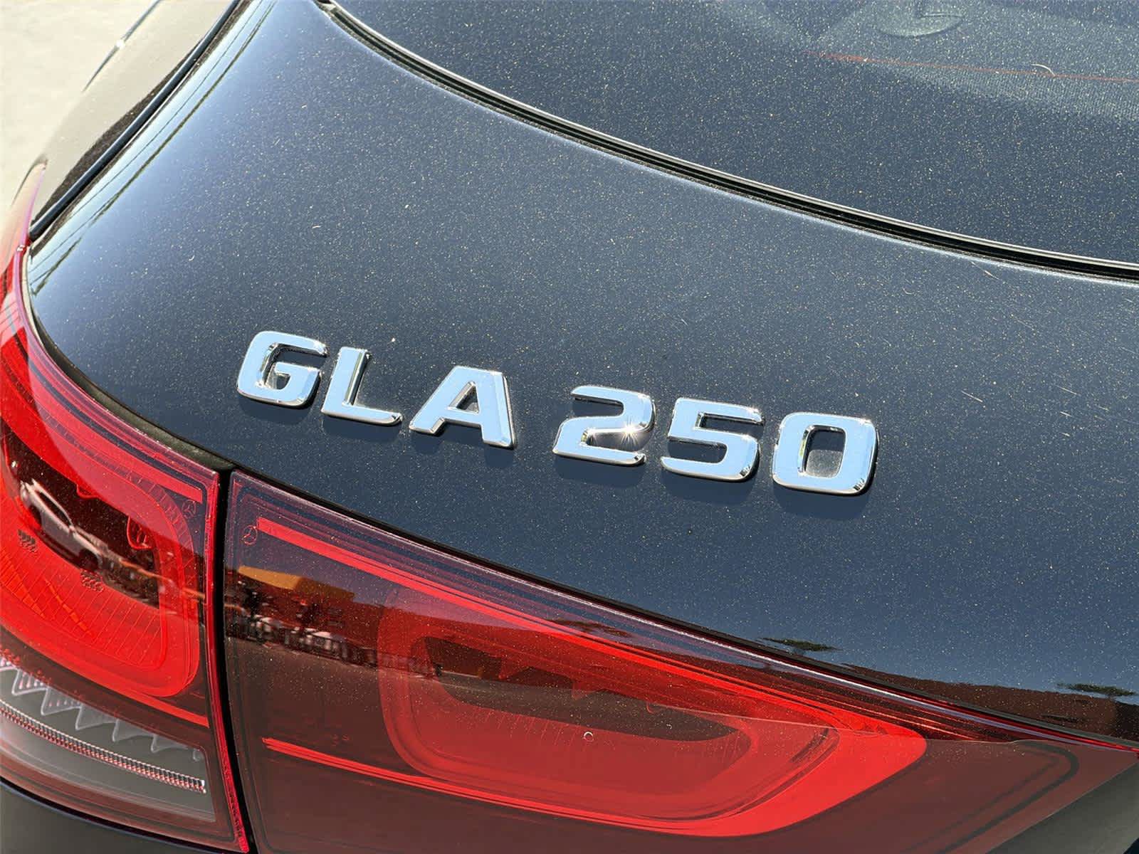 Used 2023 Mercedes-Benz GLA 250 image 8