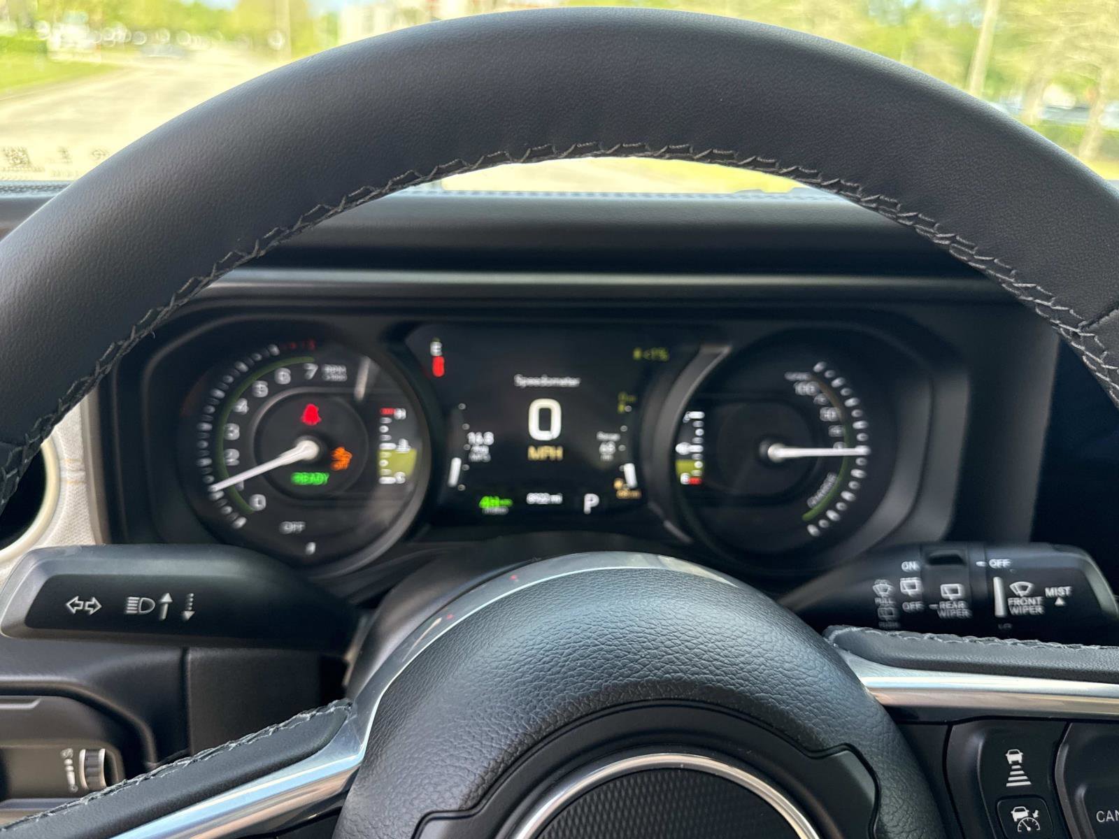 Used 2025 Jeep Wrangler Sahara image 30