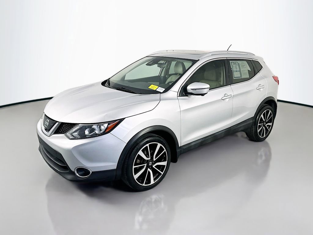 Used 2018 Nissan Rogue Sport SL w/ SL Premium Package FWD video 3