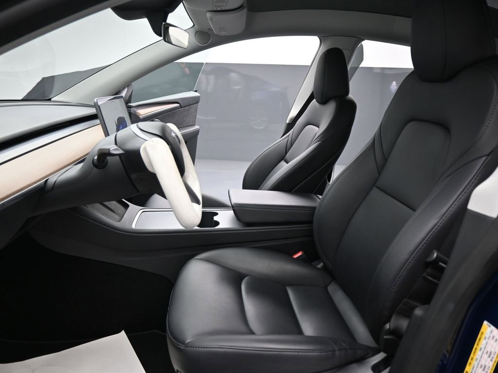 Used 2024 Tesla Model Y Long Range image 8