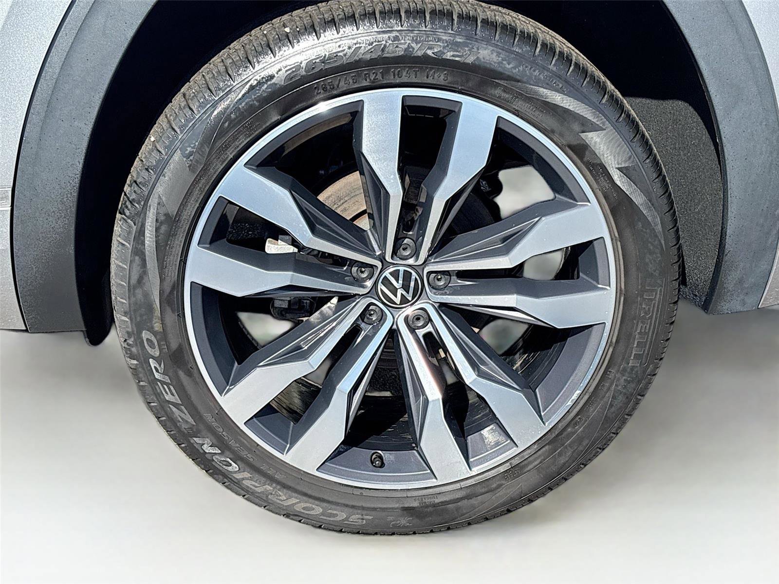 Used 2021 Volkswagen Atlas SEL Premium image 37