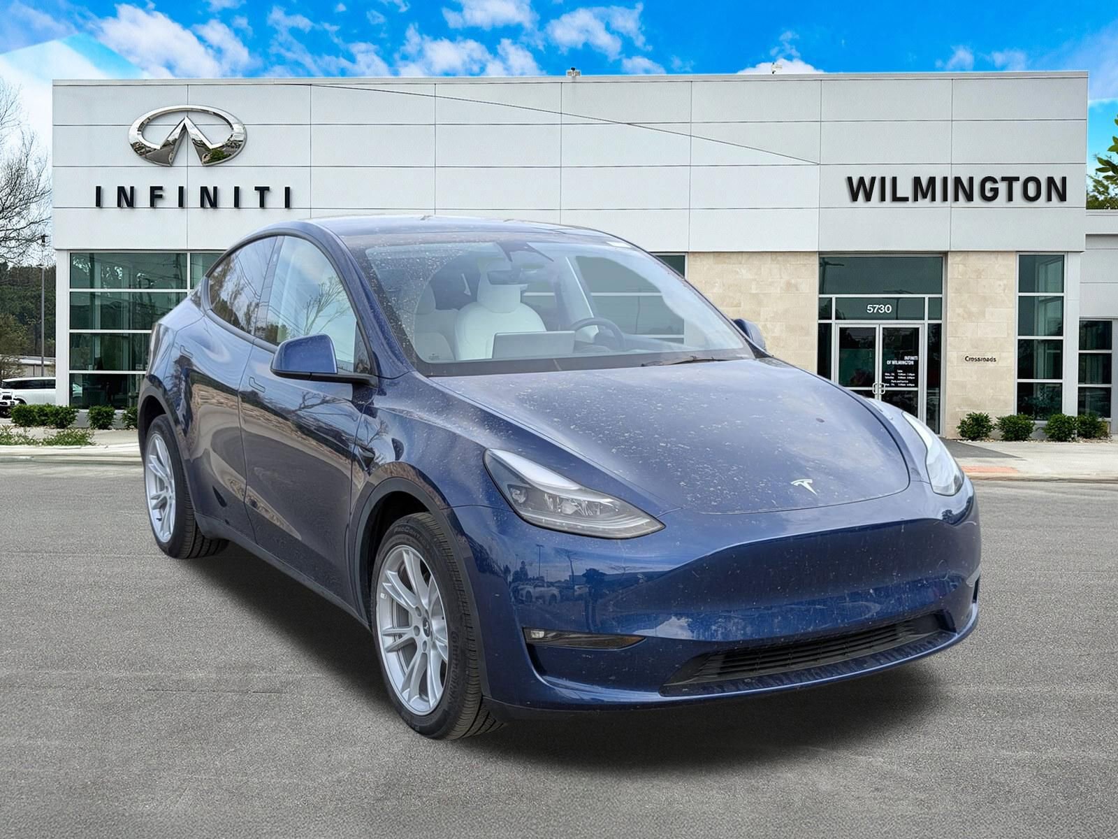 Used 2023 Tesla Model Y Long Range image 1