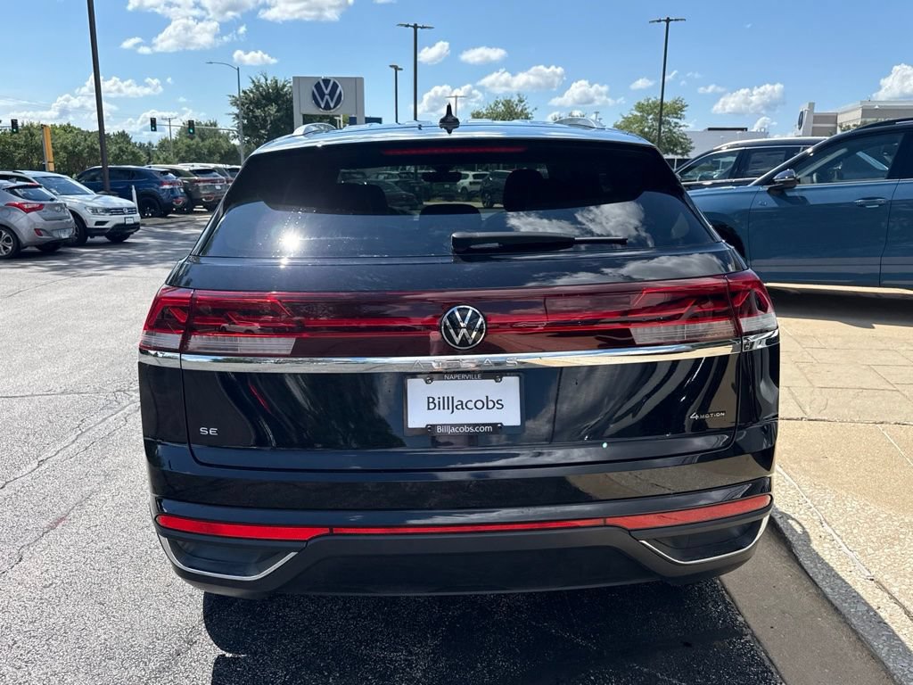 Used 2024 Volkswagen Atlas Cross Sport SE AWD/4WD image 5