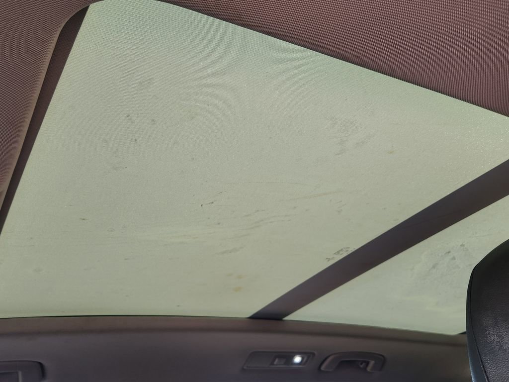 Used 2021 Volkswagen Tiguan SE image 14