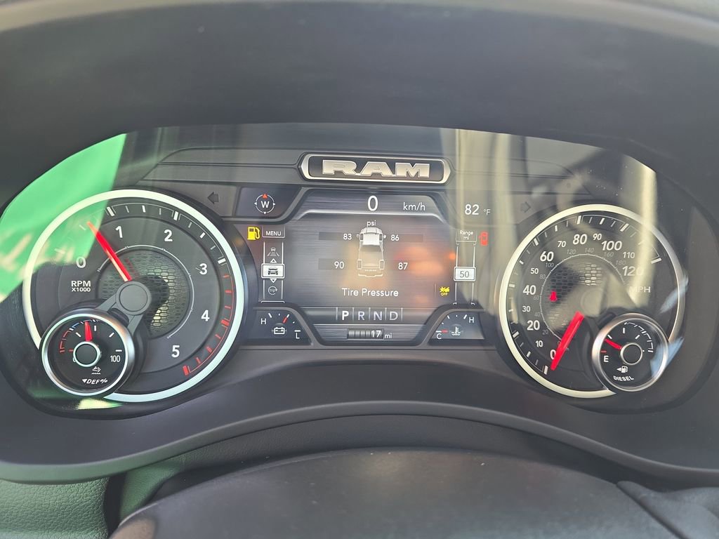 New 2026 RAM 2500 Big Horn AWD/4WD image 17