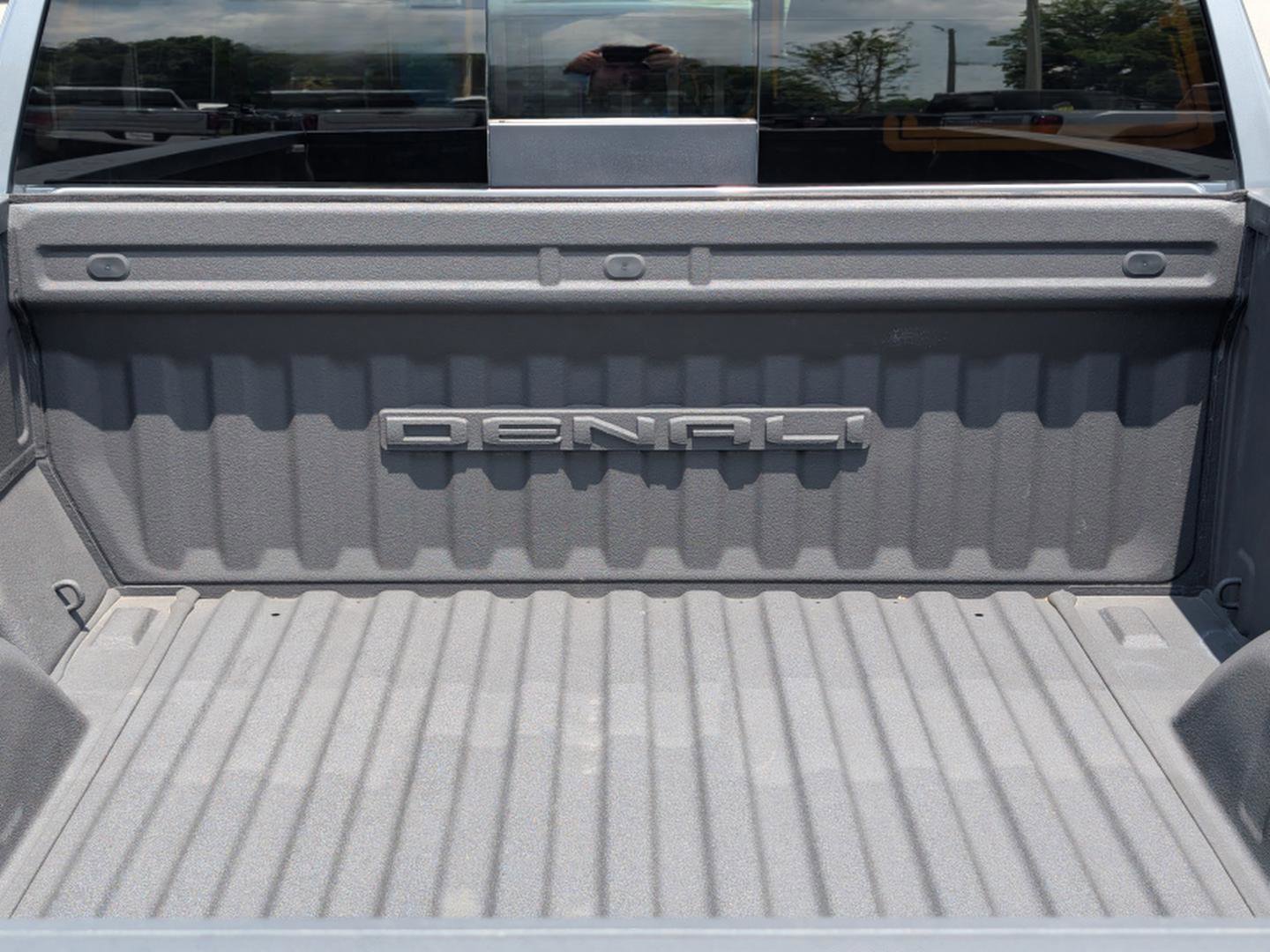 Used 2024 GMC Sierra 1500 Denali w/ Denali Reserve Package image 10
