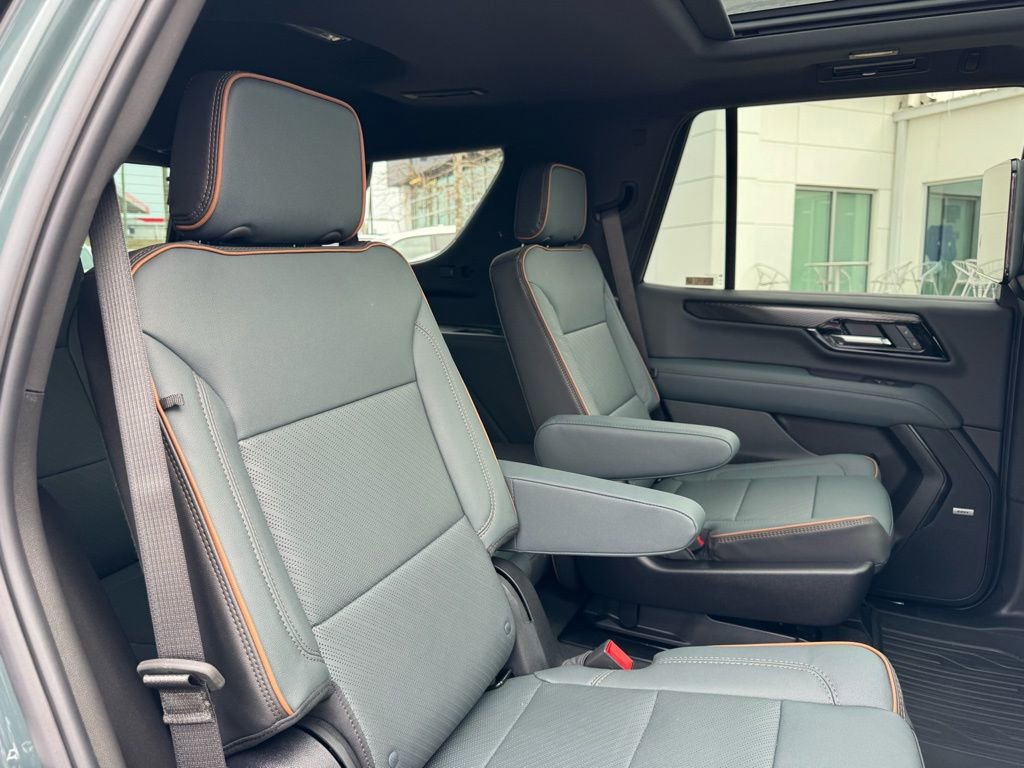New 2026 GMC Yukon AT4 w/ AT4 Premium Plus Package image 32