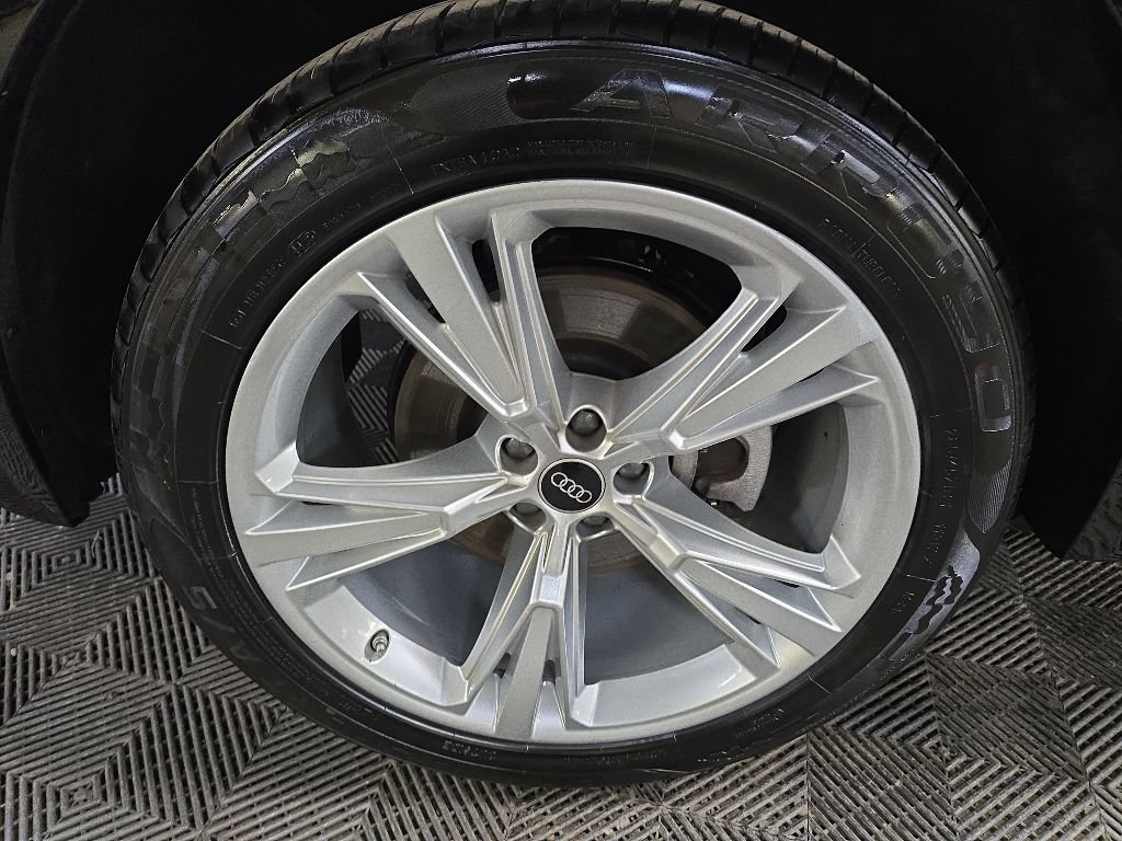 Used 2023 Audi Q8 Premium Plus w/ Premium Plus Package AWD/4WD image 14