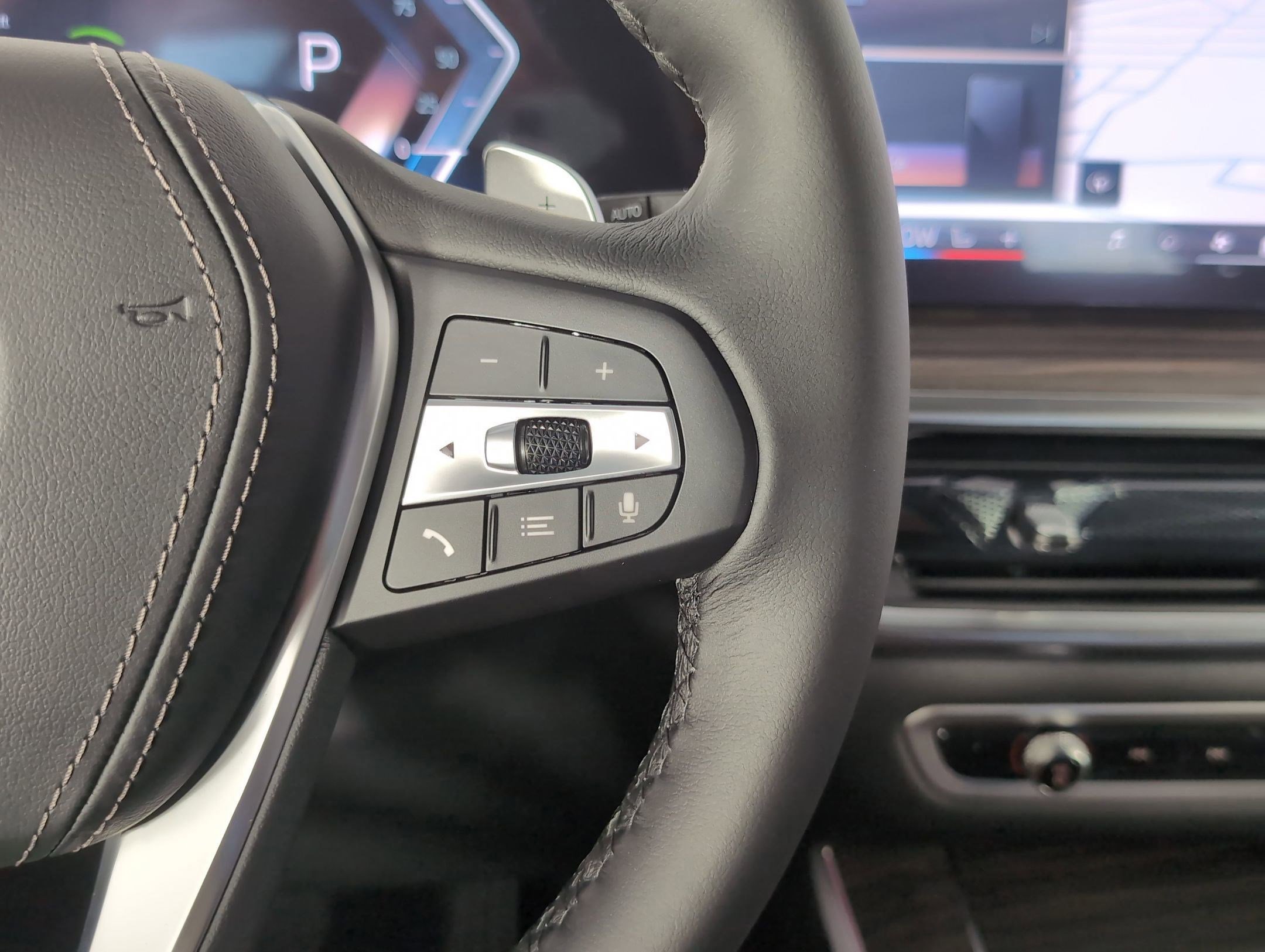 Used 2026 BMW X5 sDrive40i w/ Premium Package image 27