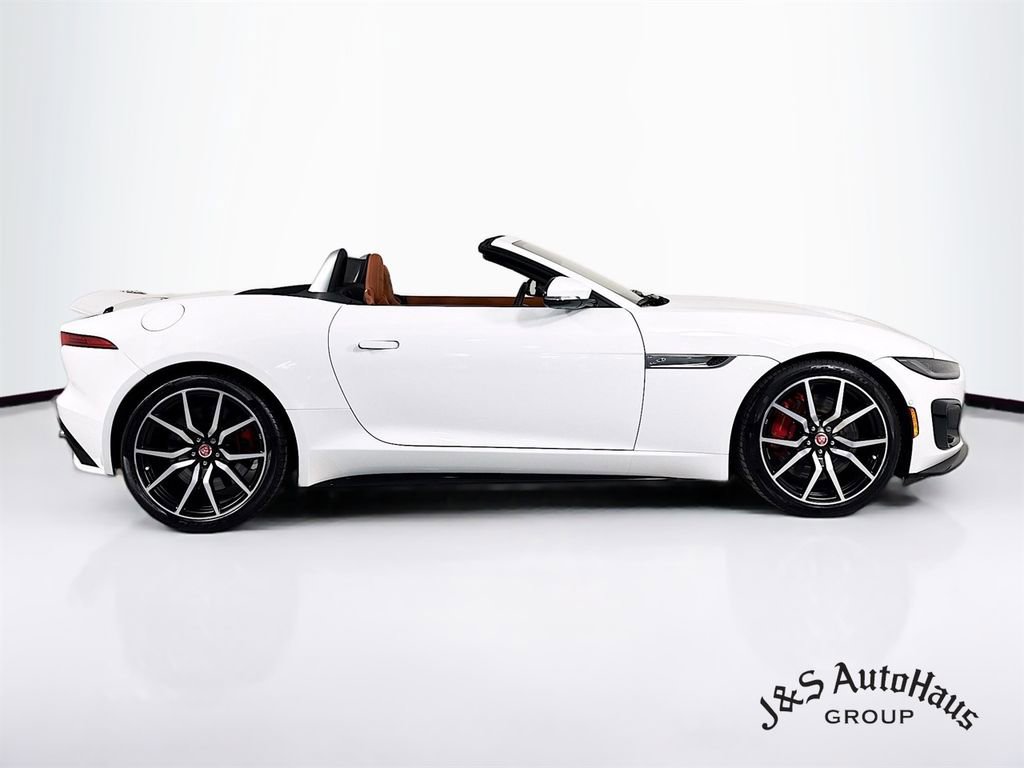 Used 2022 Jaguar F-TYPE R image 8