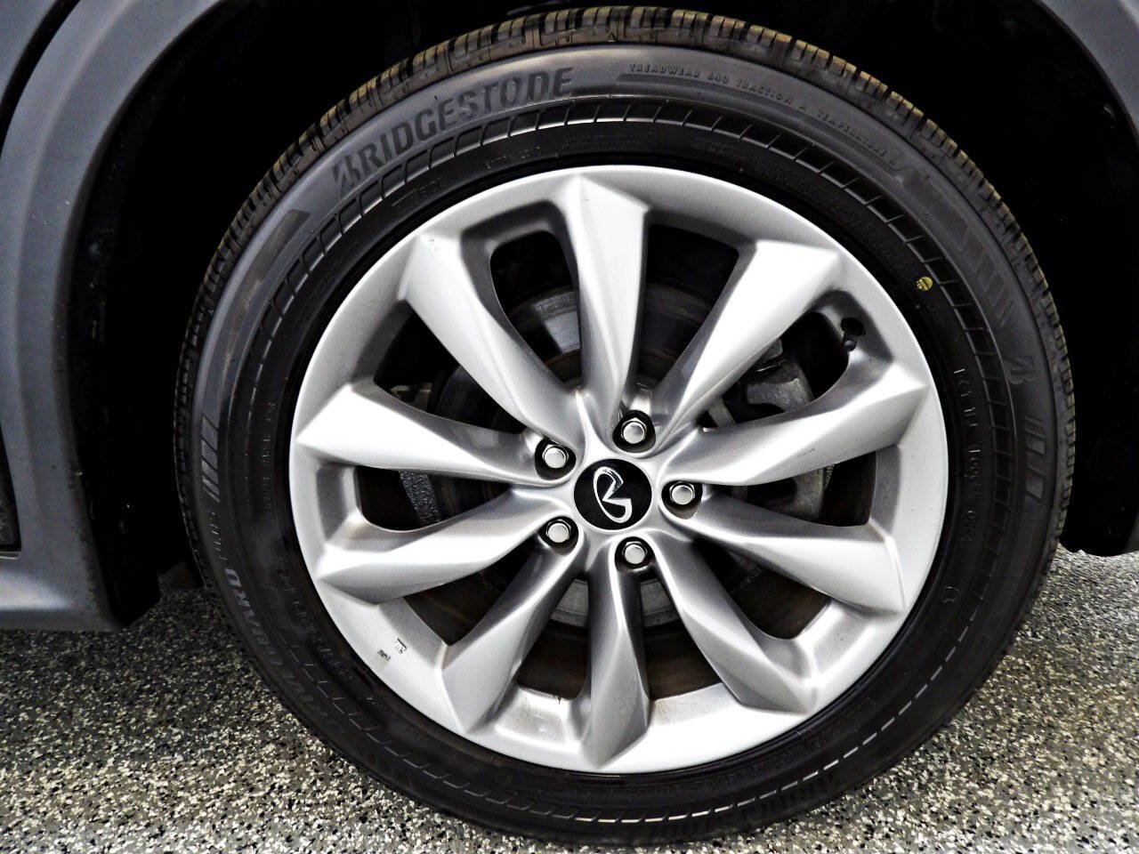 Used 2021 INFINITI QX50 Luxe AWD/4WD image 22