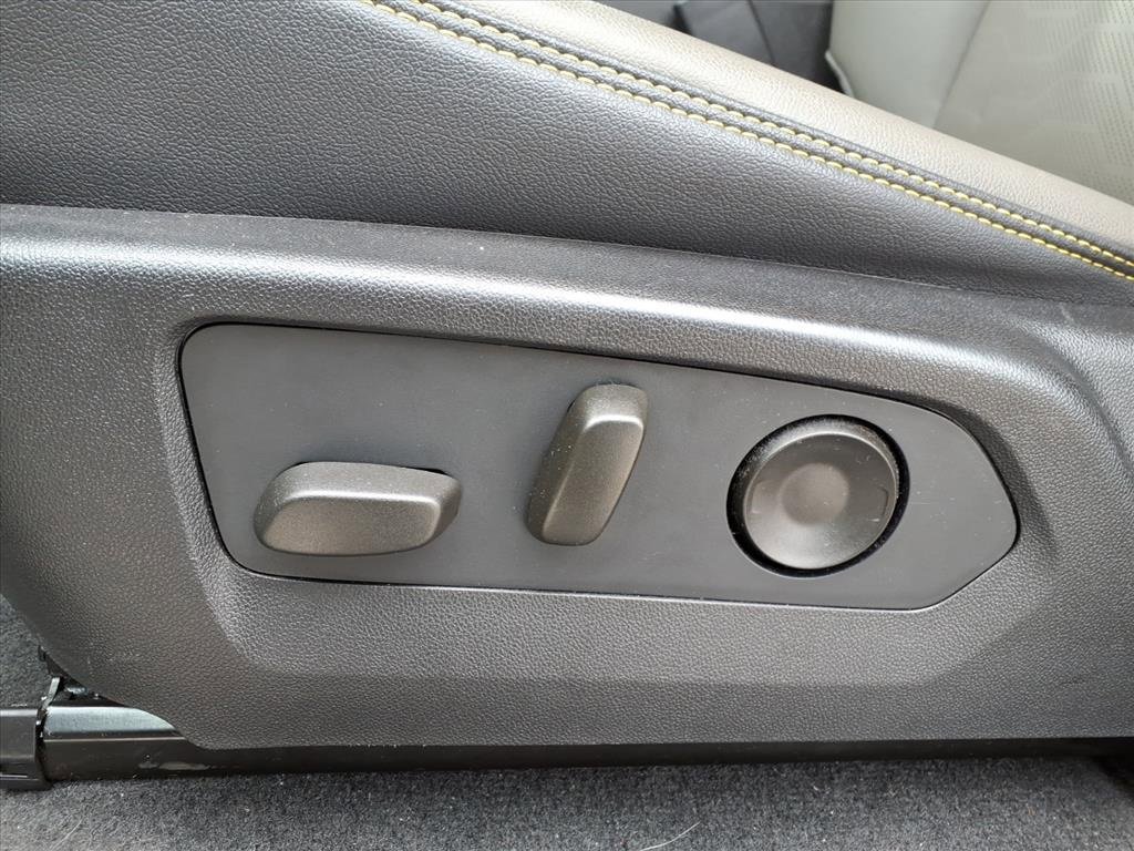 Used 2024 Chevrolet Colorado ZR2 w/ ZR2 Convenience Package III image 14