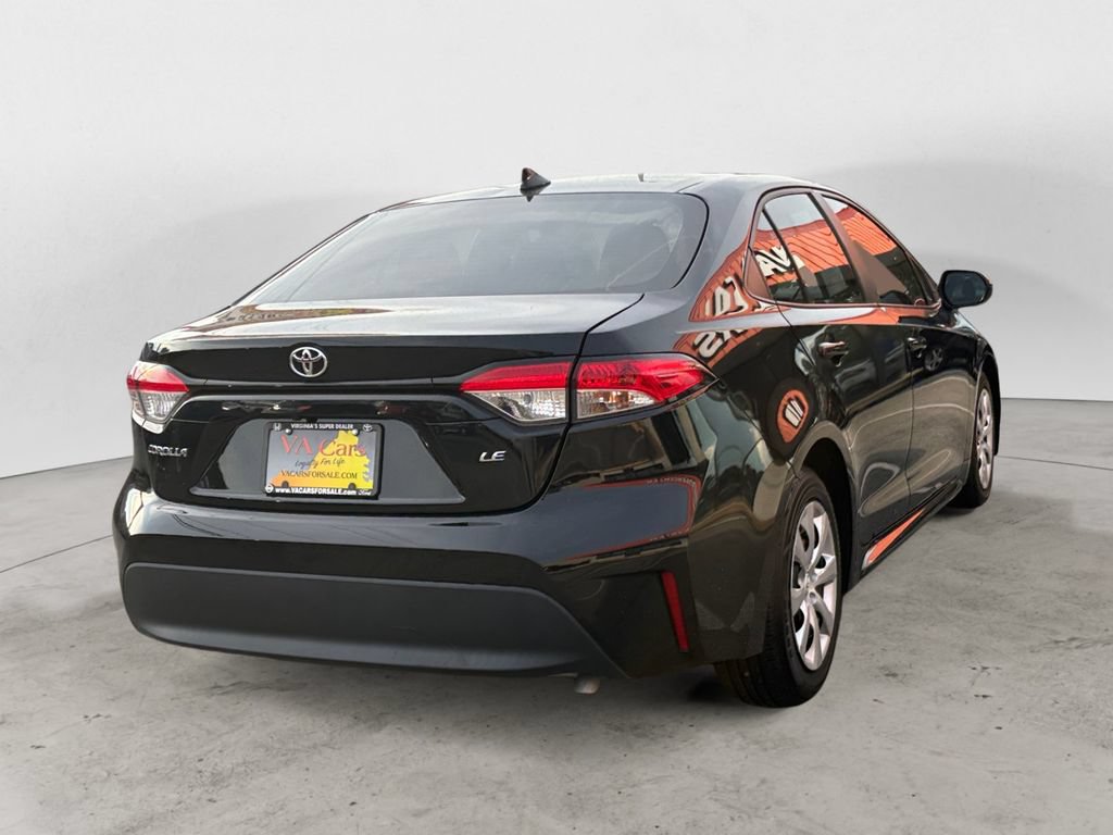 Used 2024 Toyota Corolla LE FWD image 3