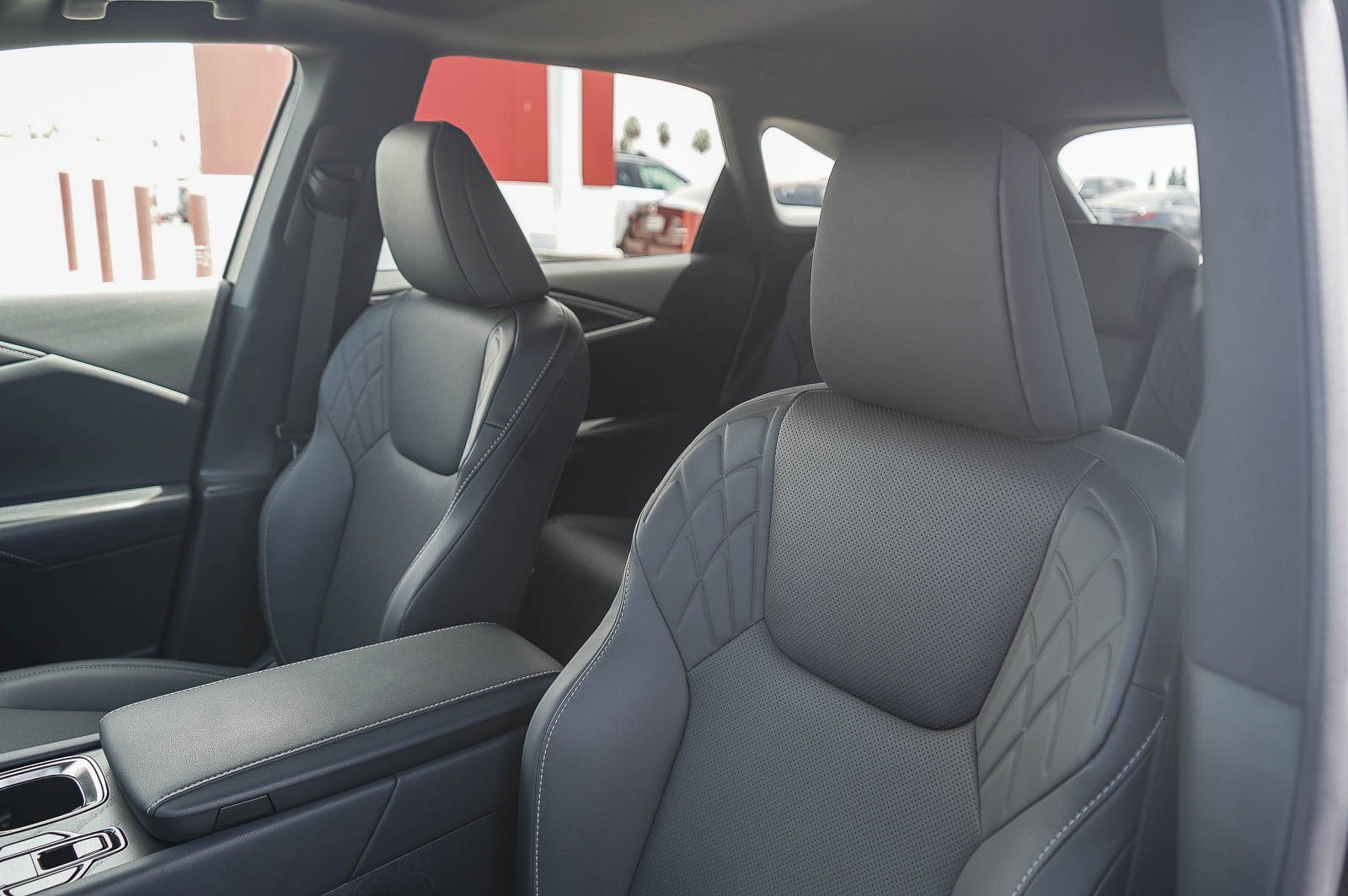 Used 2025 Lexus RX 350 Premium w/ Accessory Package (Z1) FWD image 26