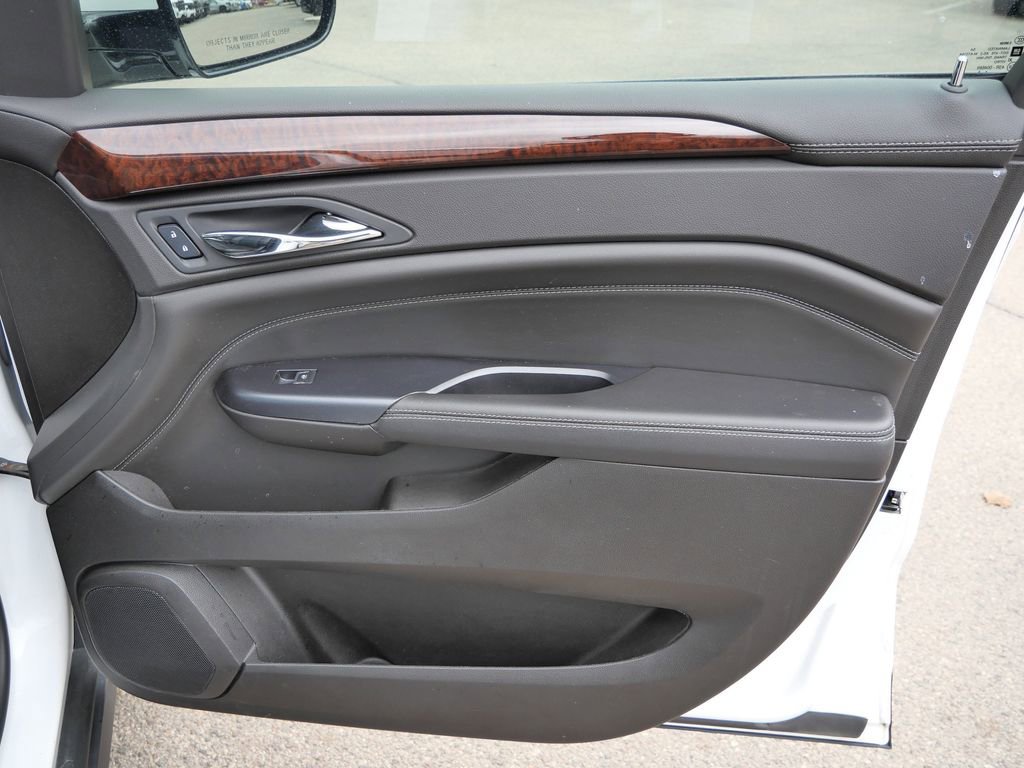Used 2015 Cadillac SRX Premium image 16