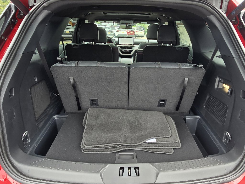 New 2025 Ford Explorer ST-Line w/ Premium Package image 21