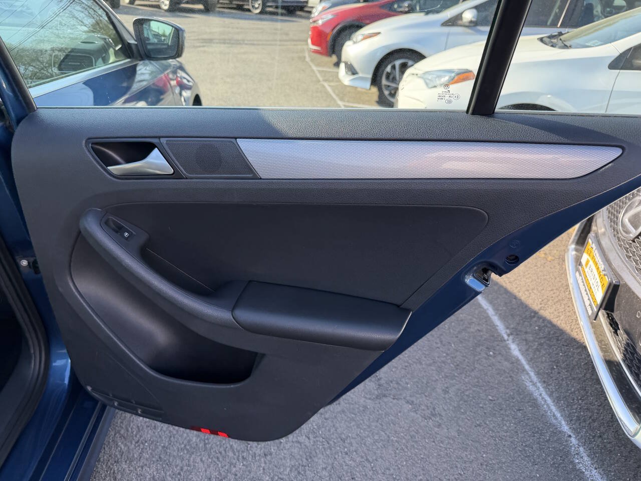 Used 2017 Volkswagen Jetta S FWD image 18