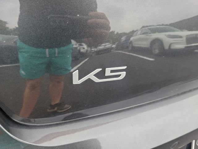 Used 2025 Kia K5 EX FWD image 34