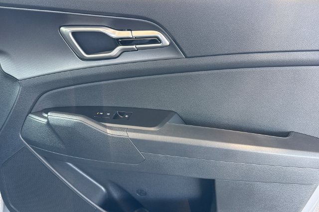 New 2027 Kia Sportage S FWD image 21