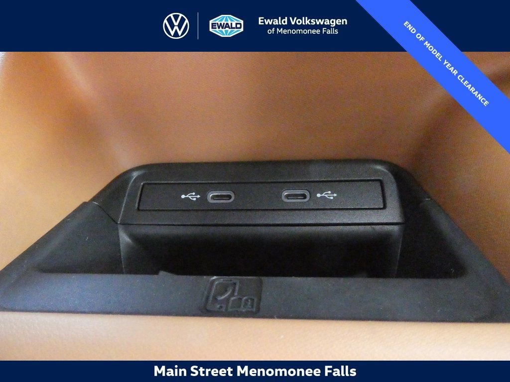 New 2025 Volkswagen ID. Buzz Pro S Plus AWD/4WD image 19