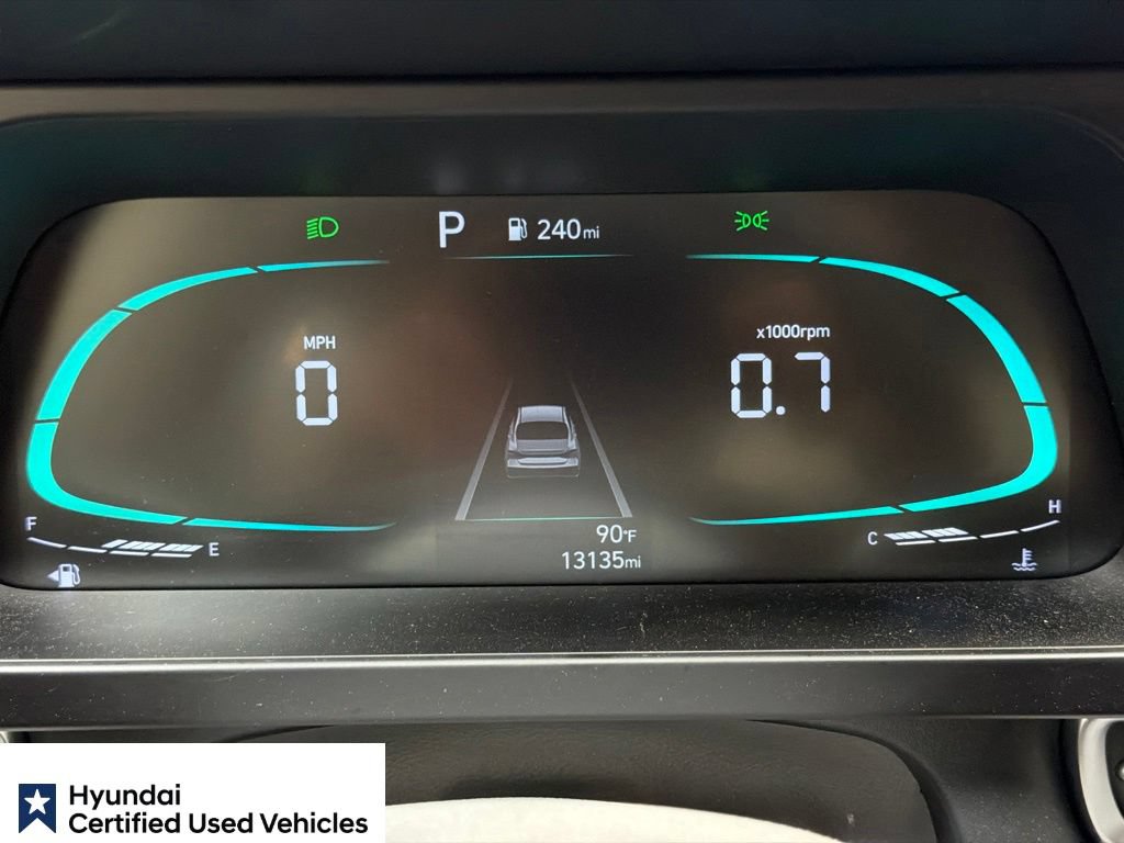 Used 2025 Hyundai Elantra Sport FWD image 29