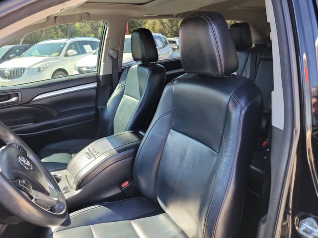 Used 2016 Toyota Highlander XLE image 22
