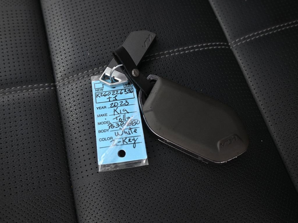 Used 2023 Kia Telluride EX image 27
