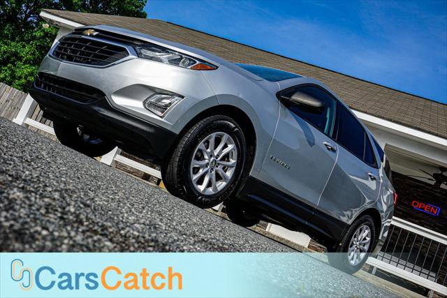 Used 2019 Chevrolet Equinox LS w/ LS Convenience Package FWD image 4