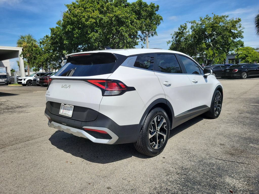 Certified 2024 Kia Sportage EX FWD image 9
