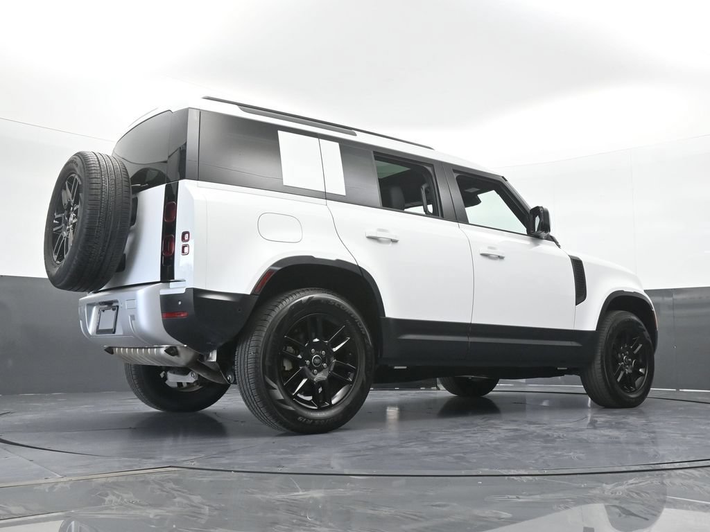 Used 2025 Land Rover Defender 110 S AWD/4WD image 77