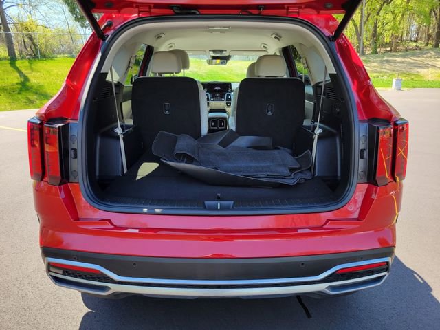 Certified 2022 Kia Sorento EX image 25