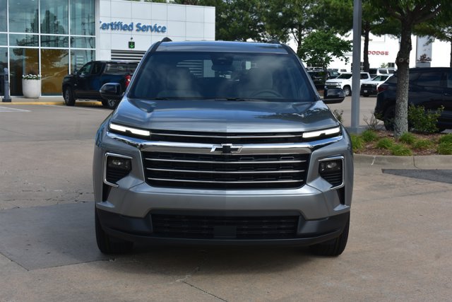 New 2026 Chevrolet Traverse LT w/ LPO, Floor Liner Package FWD image 2