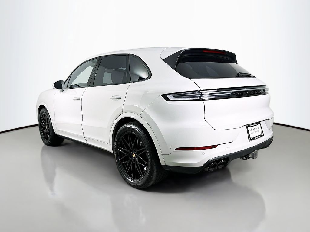 Certified 2024 Porsche Cayenne S AWD/4WD image 3