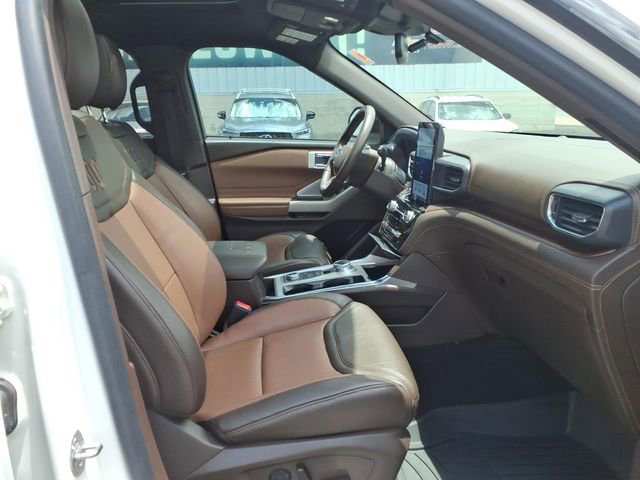 Used 2022 Ford Explorer King Ranch w/ Class IV Trailer Tow Package AWD/4WD image 18